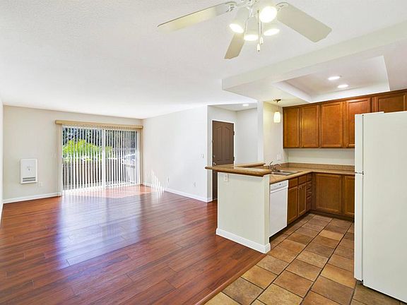 2nd image of 432 Edgehill Ln Unit 169