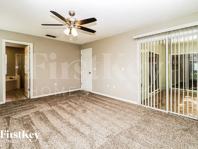 2579 Coachman Dr — Photo 9