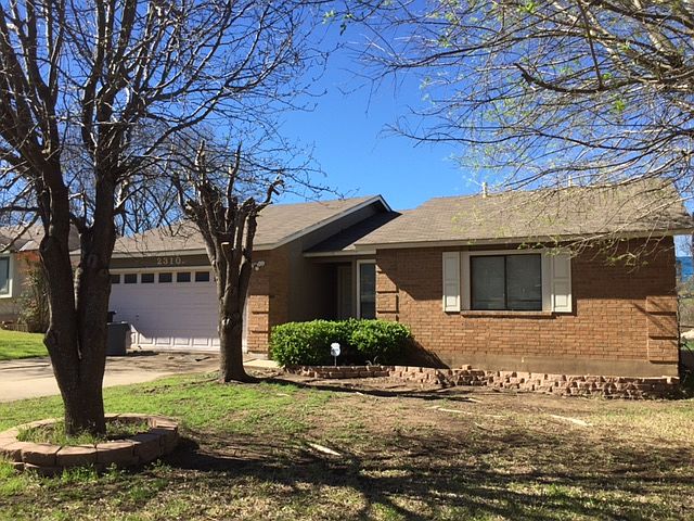 1st image of 2310 Stratford Dr