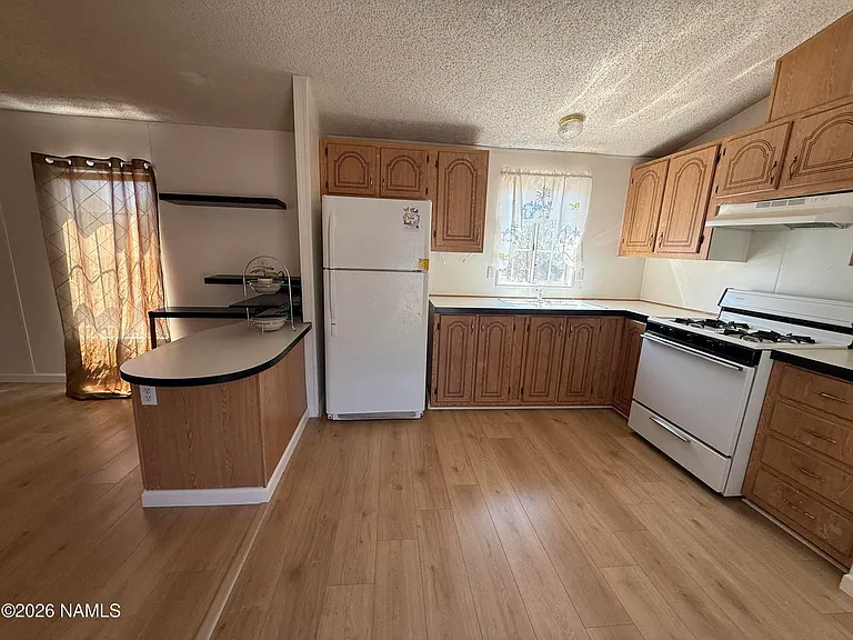 1159 W Foothills Dr — Photo 5