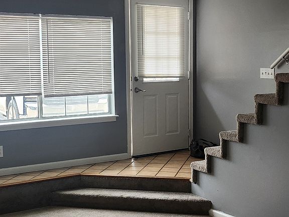 4th image of 2613 W Ridge Ct