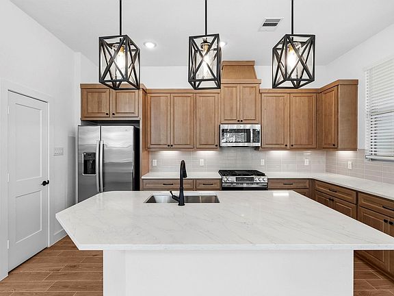 6th image of this home