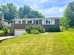 4133 Cambridge Dr, Irwin, PA