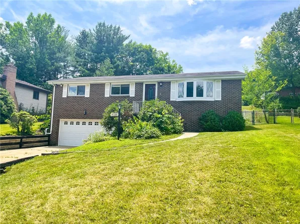 4133 Cambridge Dr, Irwin, PA 15642