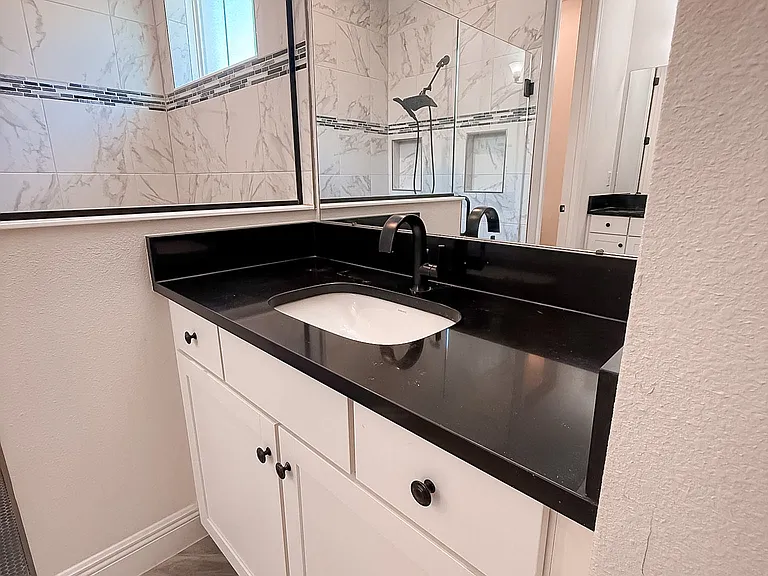 5723 Silver Sun Dr — Photo 32