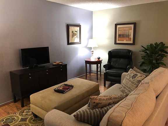 4th image of 2228 E Campbell Ave APT 220