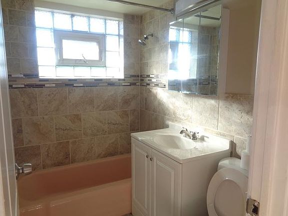 5th image of 5720 W 95th St #3