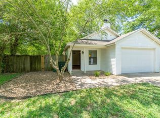 559 S Ray Ave, Fayetteville, AR 72701