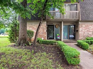 1700 E 97th St, Kansas City, MO 64131