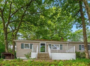5 E Shore Rd, Lake Hopatcong, NJ 07849