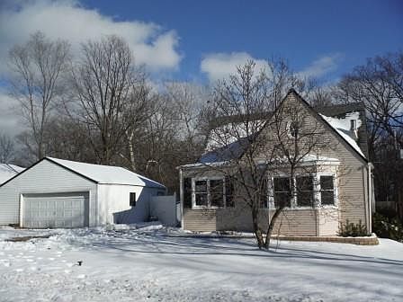 1st image of 331 Grandview Dr