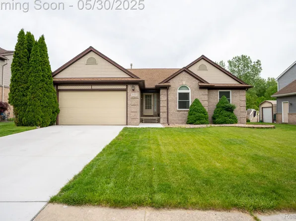 30585 Apple Grove Way, Flat Rock, MI 48134