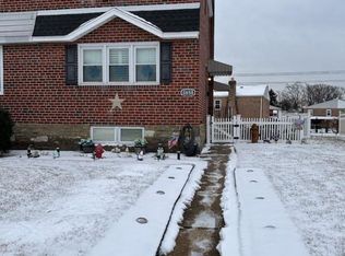 3858 Kirkwood Rd, Philadelphia, PA 19114