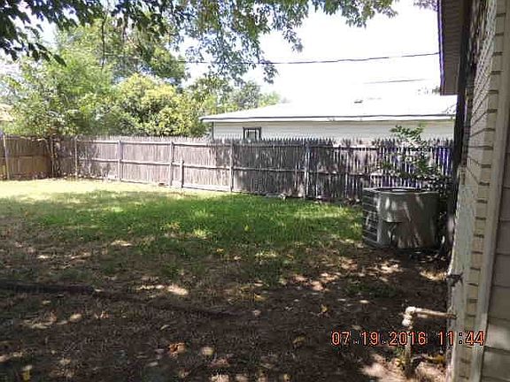 2nd image of 1230 Taperwicke Dr