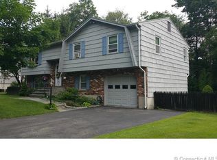 11 Ingersol Rd, Milford, CT 06460