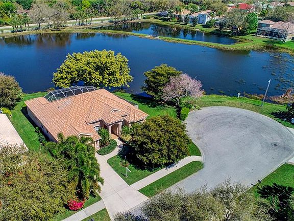 3rd image of 857 Oak Briar Ln