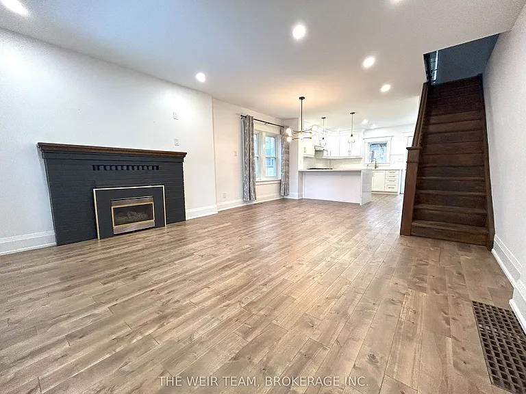 3 Costain Ave — Photo 8