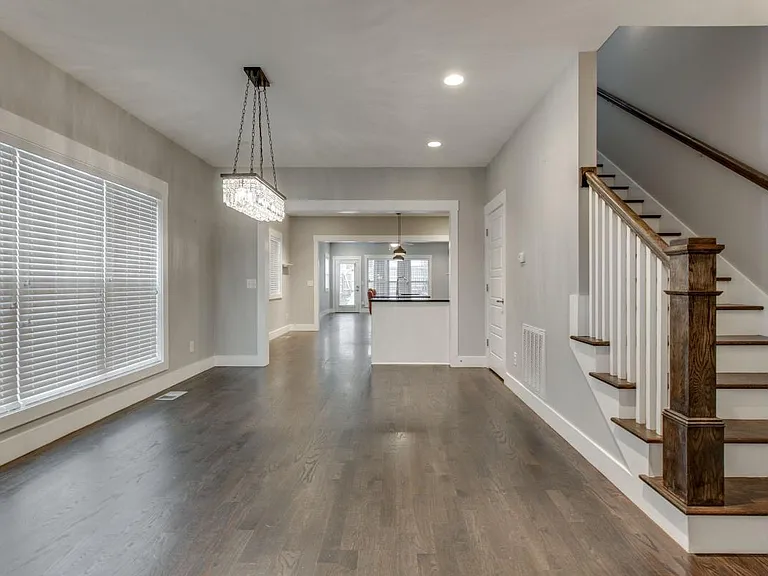 4608B Michigan Ave — Photo 5