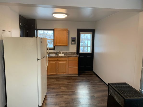 334 E Main St