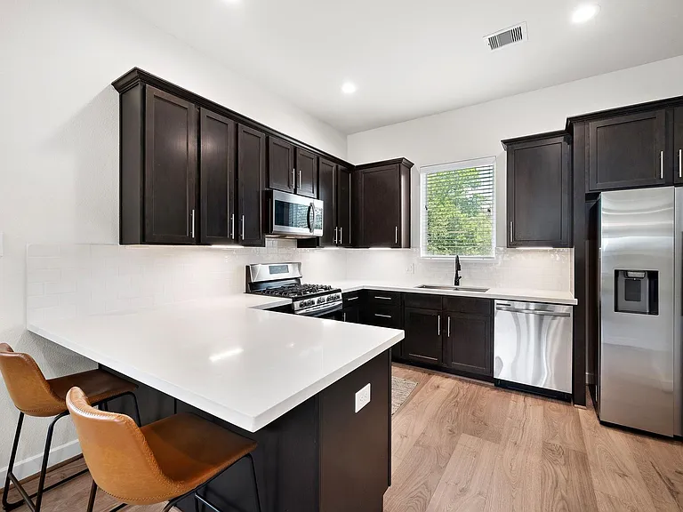 4508 Trevor Park Ln — Photo 14