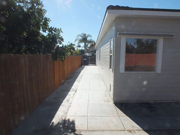 5th image of 6 Las Flores Dr