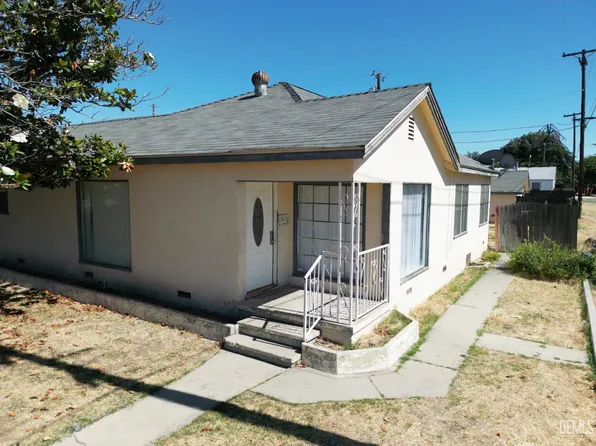 2611 Urbano Dr, Bakersfield, CA 93304