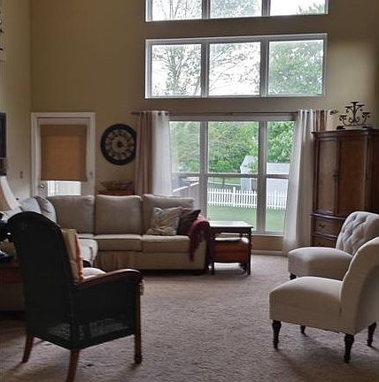 3rd image of 2772 Matthew Ln