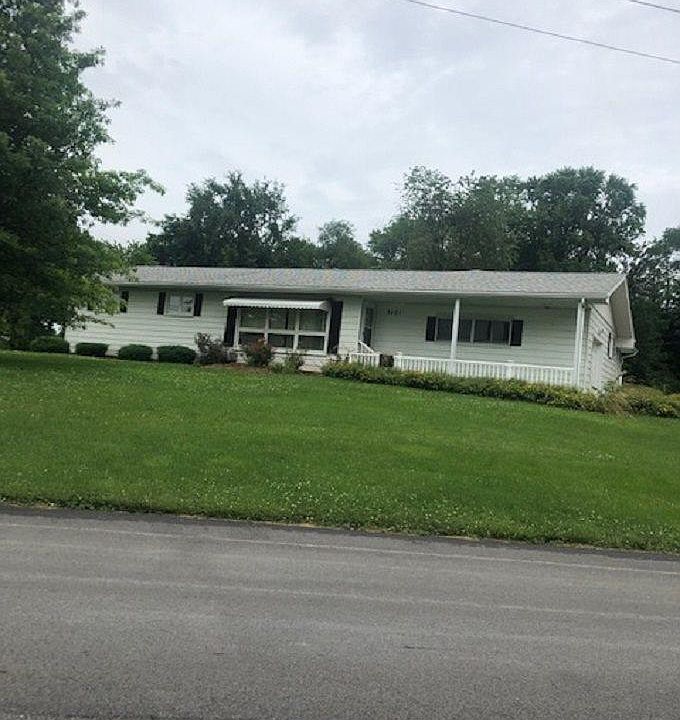 1st image of 2401 Lake Dr N