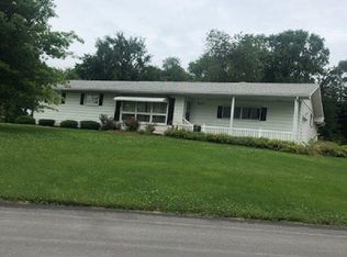 2401 Lake Dr N, Quincy, IL 62305