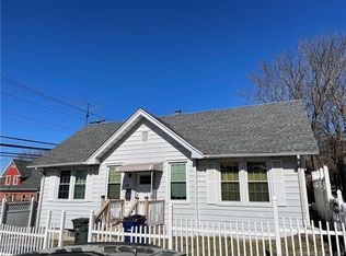 680 N Ridgefield Ave, Bridgeport, CT 06610