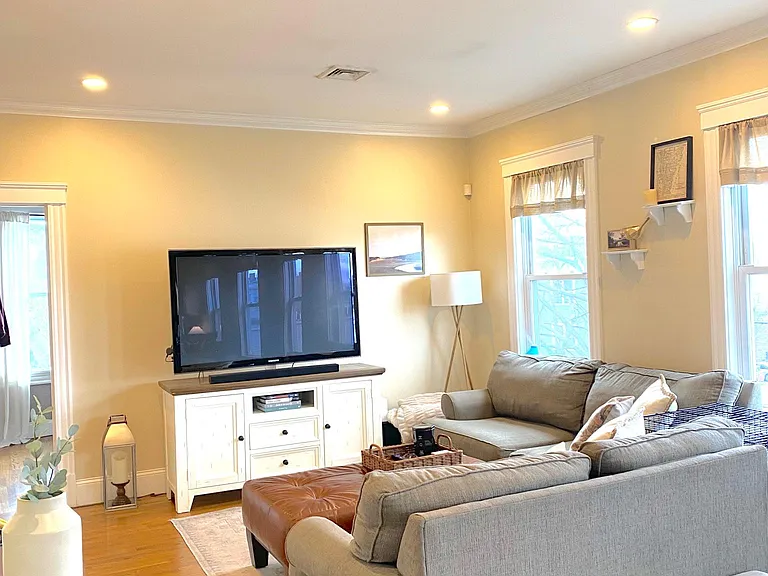 26 Preble St #3 — Photo 2