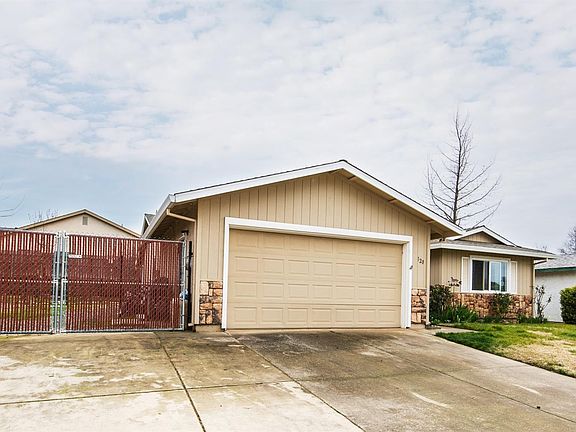 3rd image of 120 Carney Cir