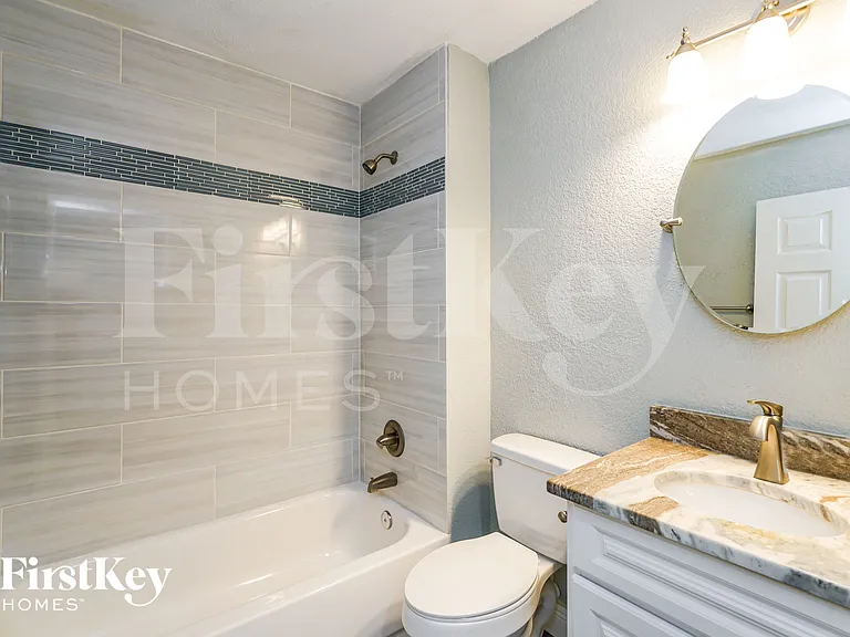 6809 N Sterling Ave — Photo 13