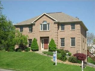 133 Pinehurst Dr, Cranberry Twp, PA 16066