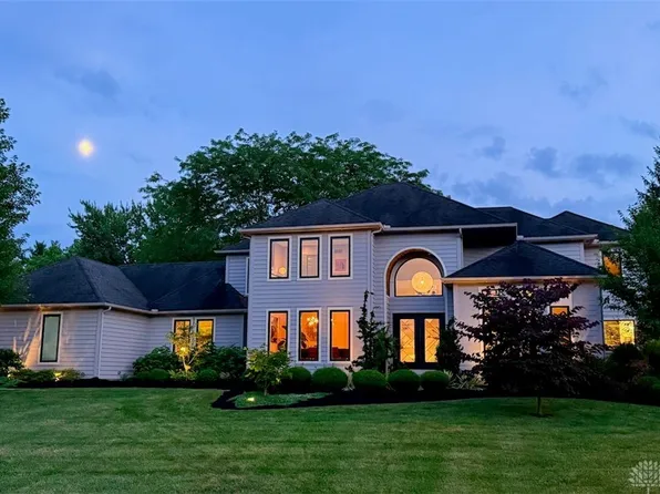 525 Heatherwoode Cir, Springboro, OH 45066