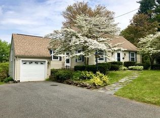 40 Porter Rd, East Longmeadow, MA 01028