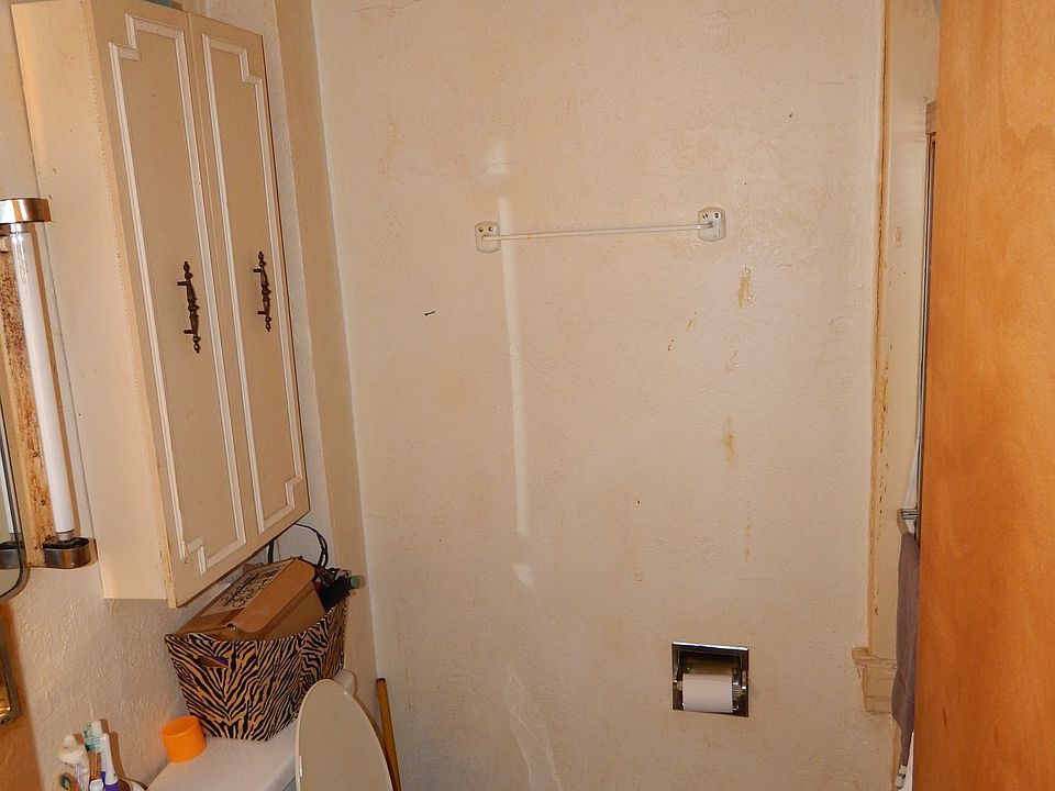 2nd image of 73 Frazier Ave
