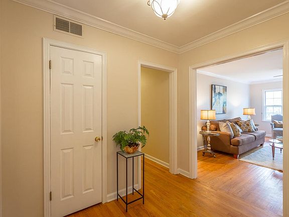 301 Arrow Dr. HD-2