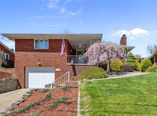 15 Fairhill Dr, Washington, PA