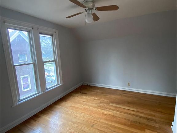 5th image of 828 Gibson St #2