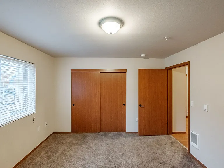 Lafayette Place Apartments — Photo 98