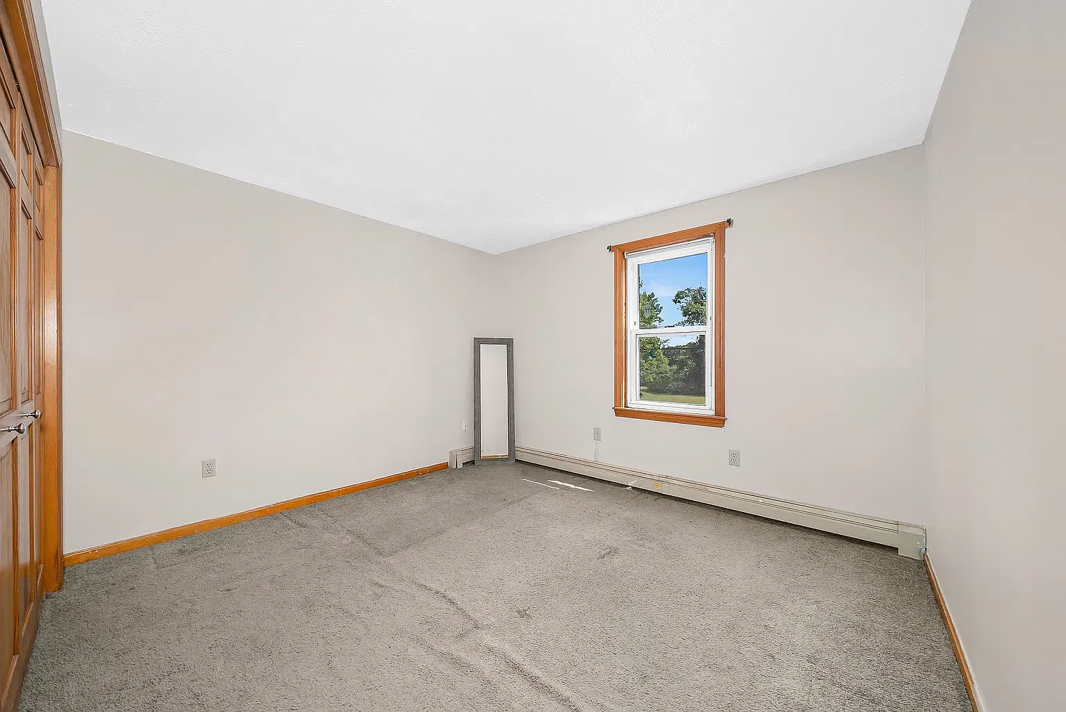 3 bed, 1557 sqft, $3,200 — Photo 4