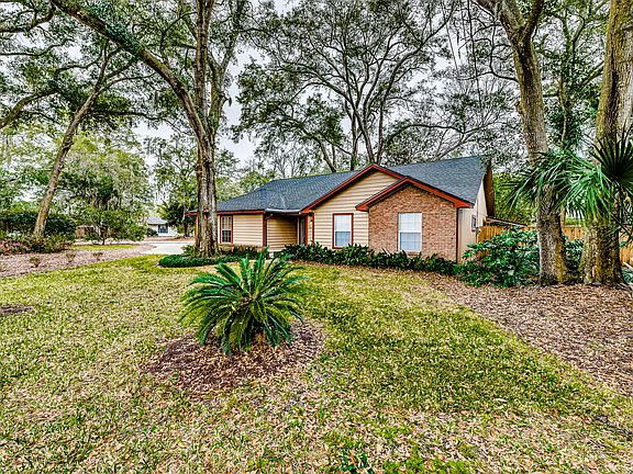 5th image of 1629 Hammock Cir W