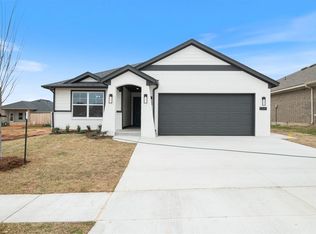 413 Nest Dr, Yukon, OK 73099