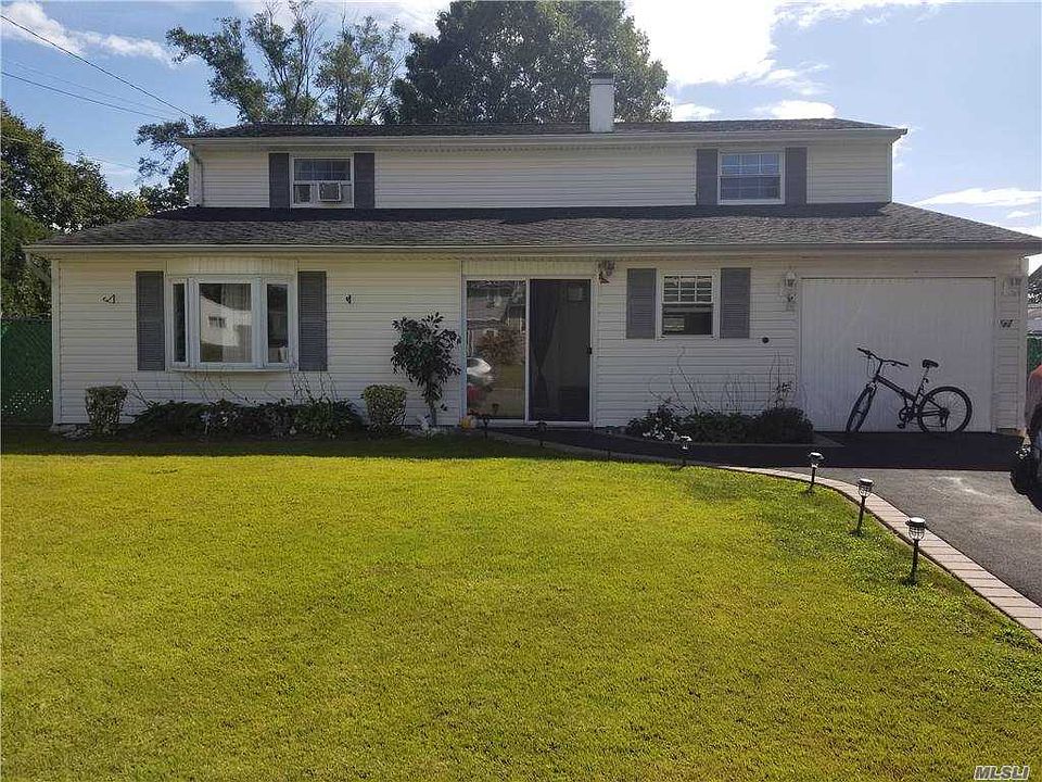 1st image of 2 Monterey Ln