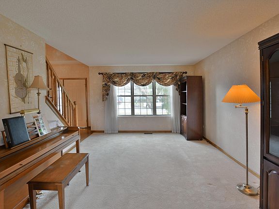 5th image of 7129 Hilmar Dr
