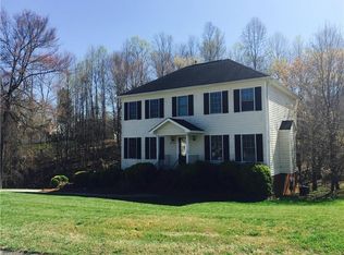 6510 Valleyoak Dr, Clemmons, NC 27012