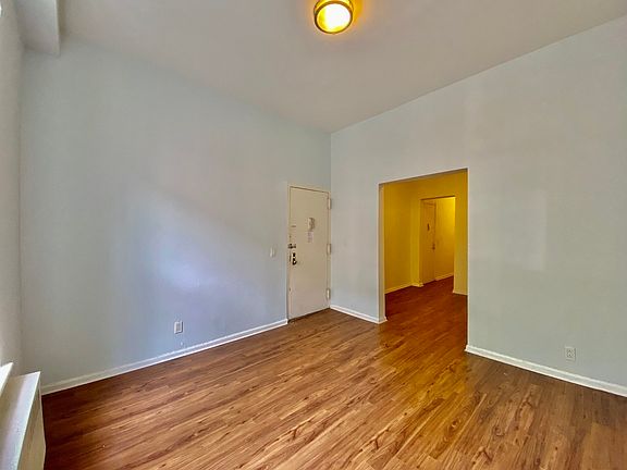 2nd image of 52 W 119th St APT 1