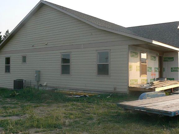 4th image of 44 W Ashley Hills Dr