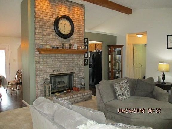 2nd image of 2105 N Marlborough Dr